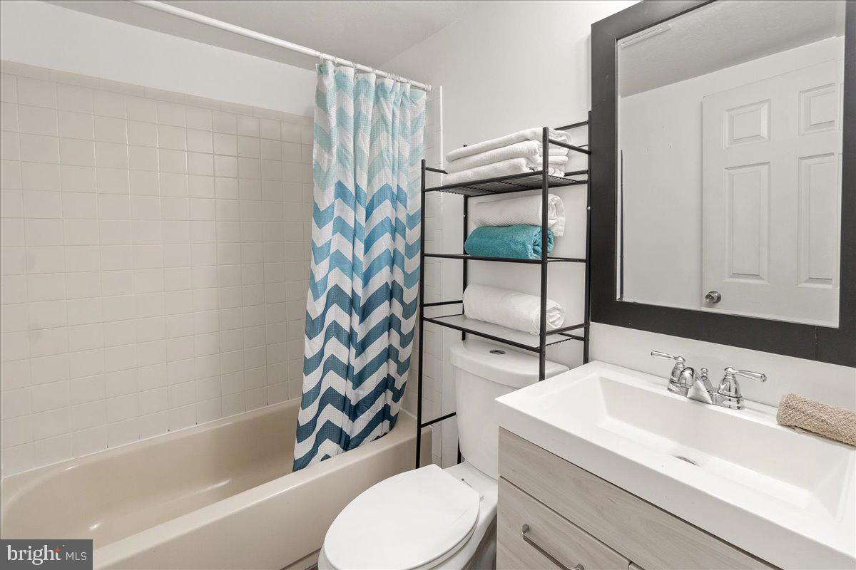 MONARCH RIDGE - Residential