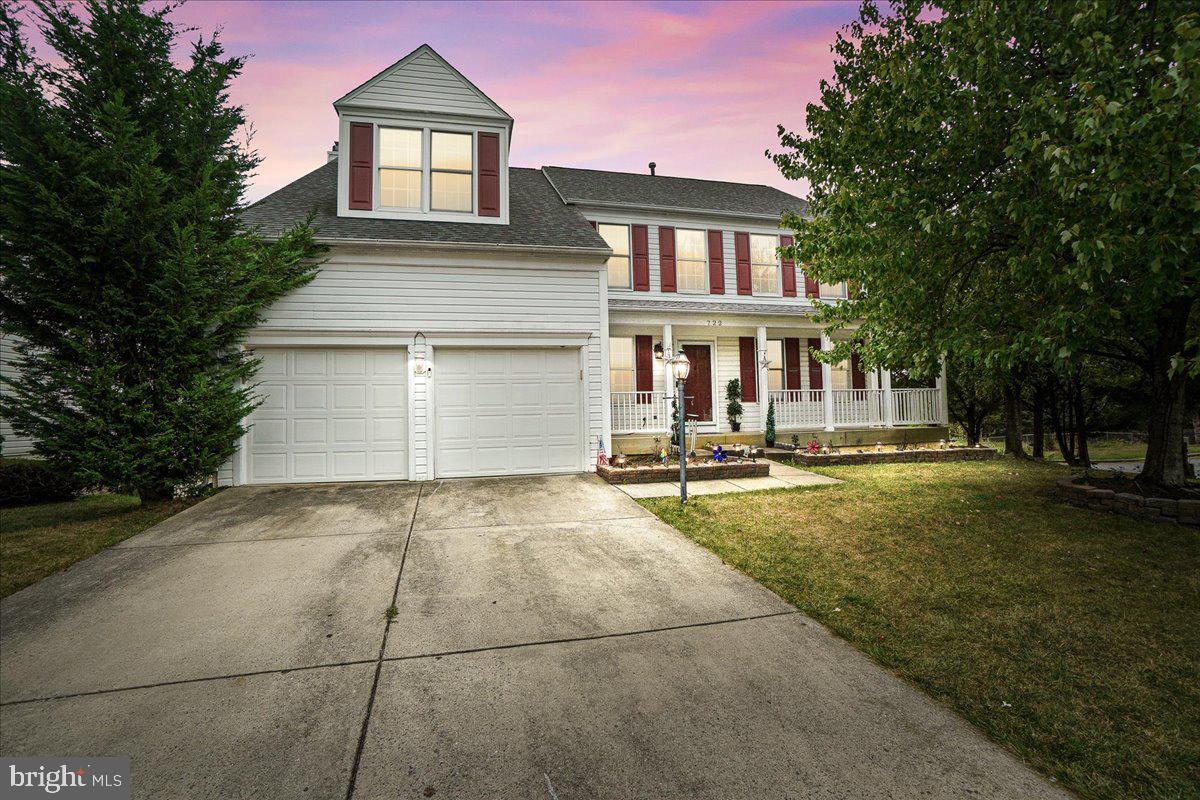 MONARCH RIDGE - Residential