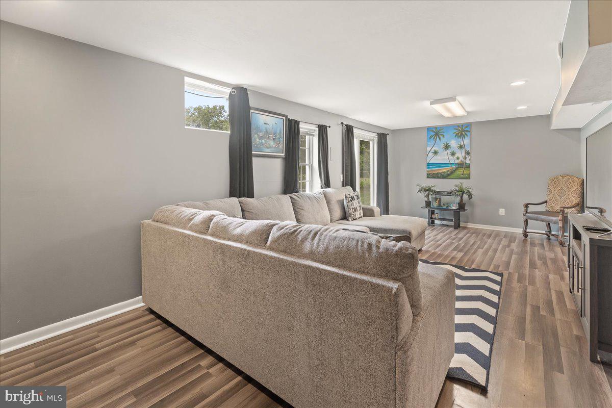 MONARCH RIDGE - Residential