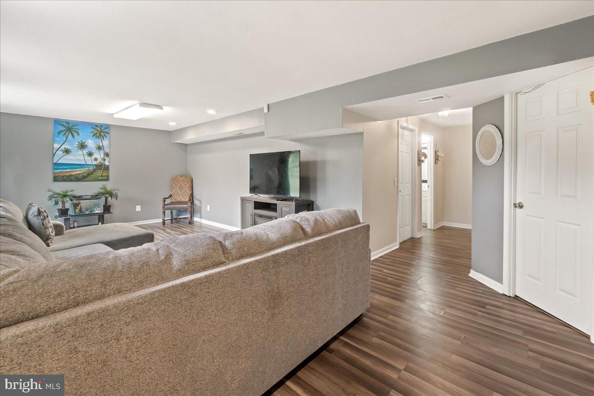 MONARCH RIDGE - Residential