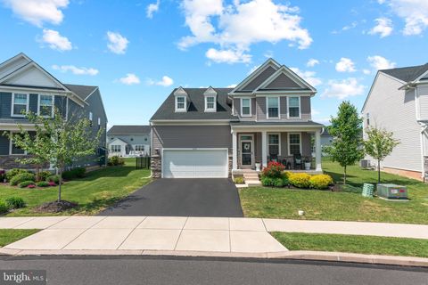 2042 MORGAN CREEK DRIVE QUAKERTOWN PA 18951