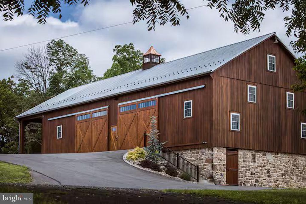 Photo of 284 Hickory Drive, AUBURN, PA 17922 (MLS # PASK2025502)