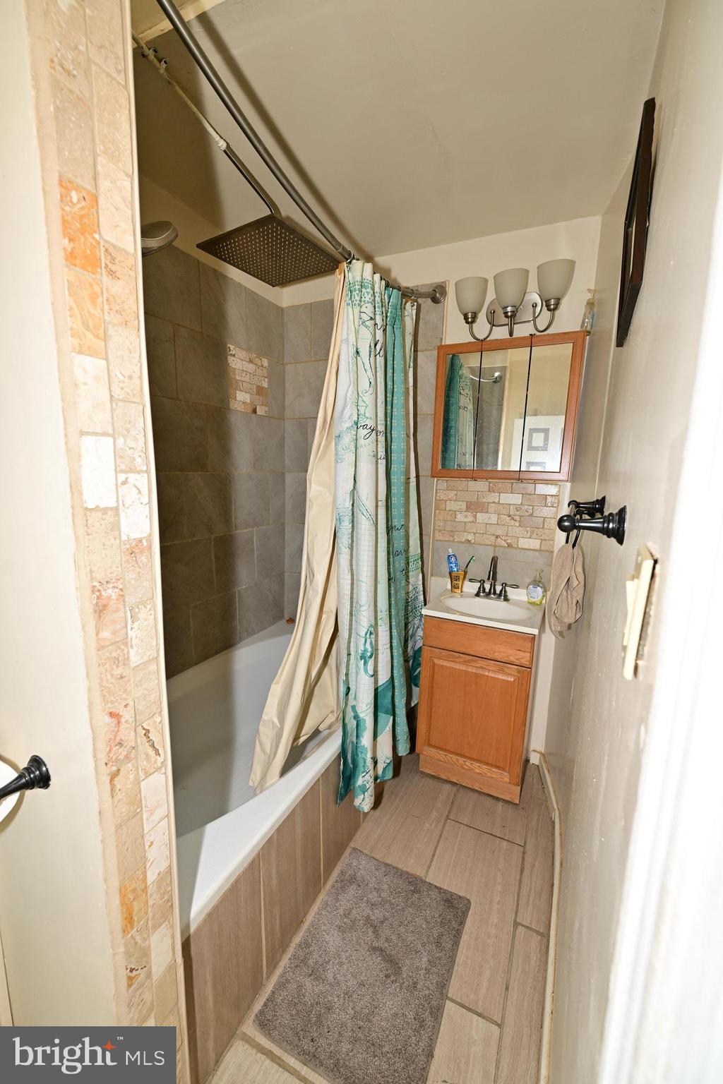 GERMANTOWN (EAST) - Residential