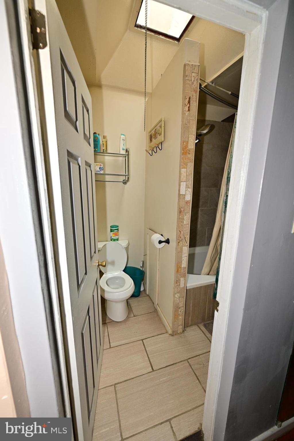 GERMANTOWN (EAST) - Residential