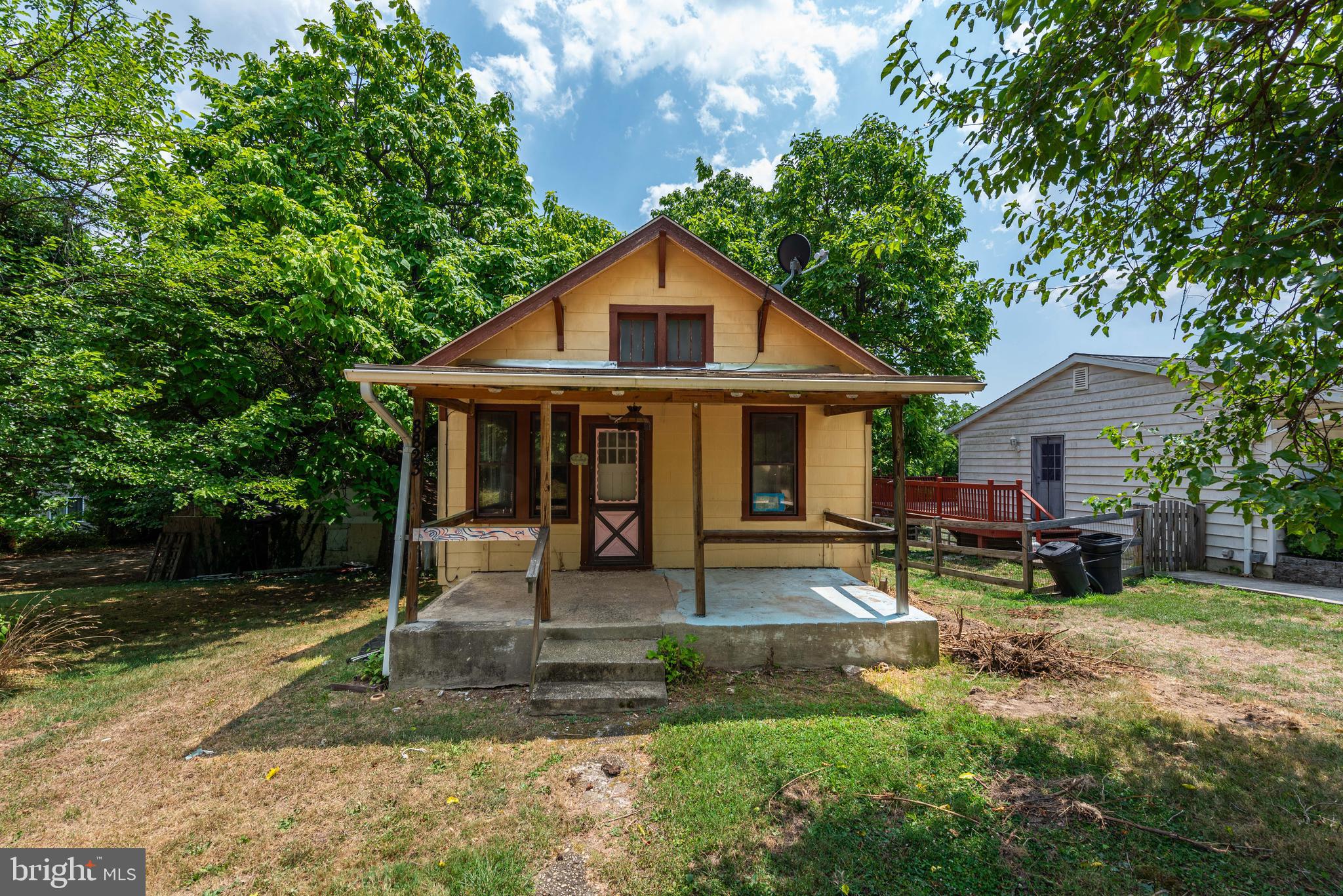 PARKVILLE - Residential Lease