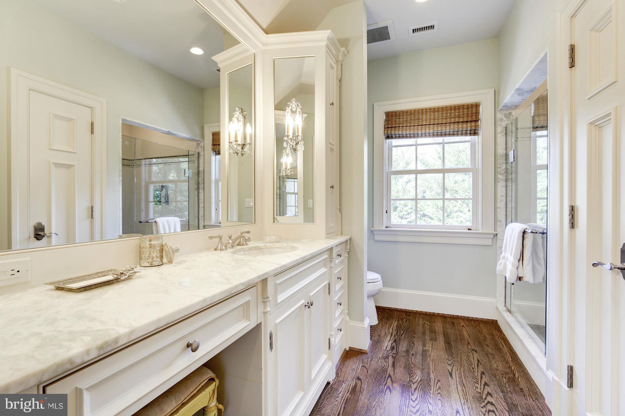 KENWOOD - Residential