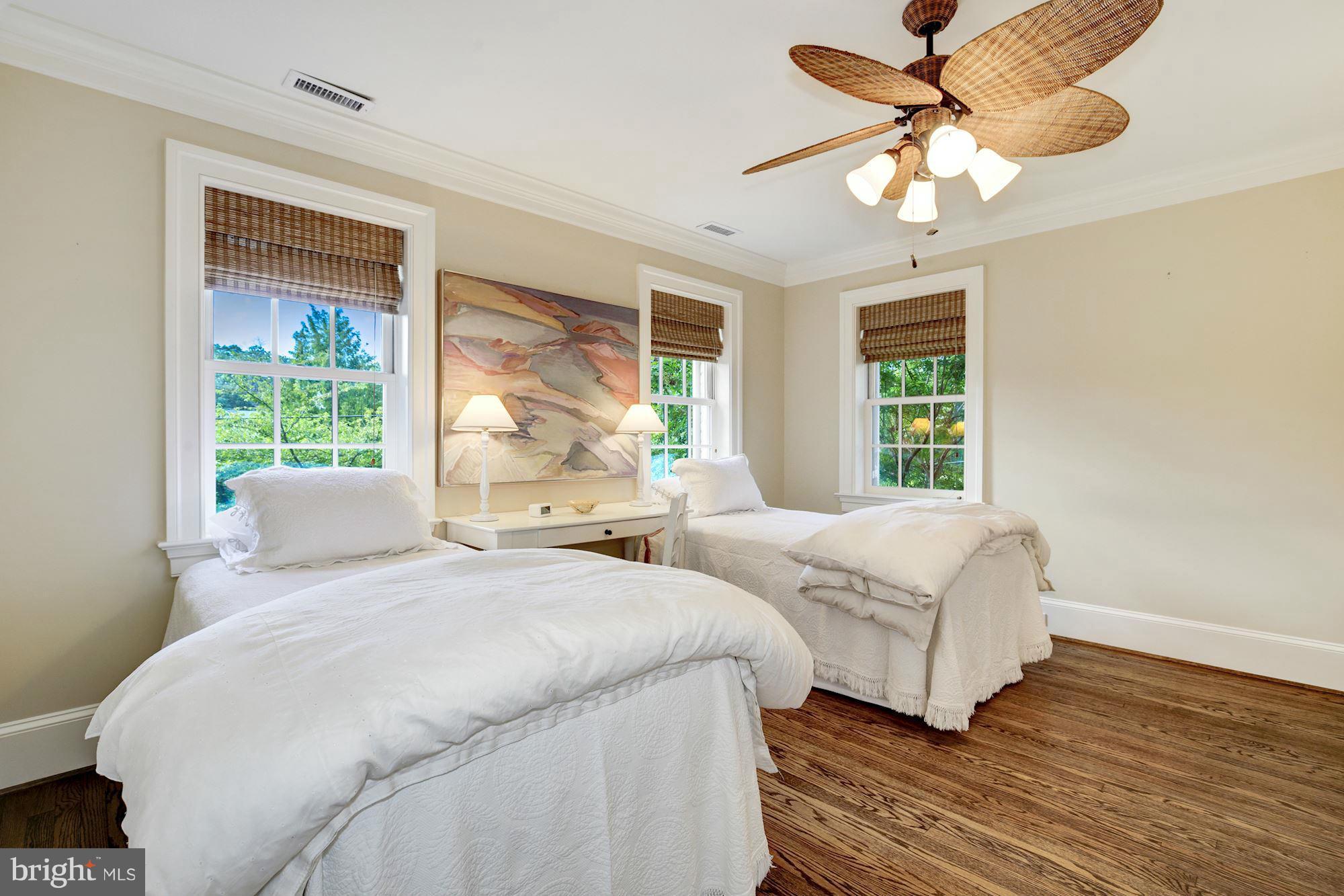 KENWOOD - Residential