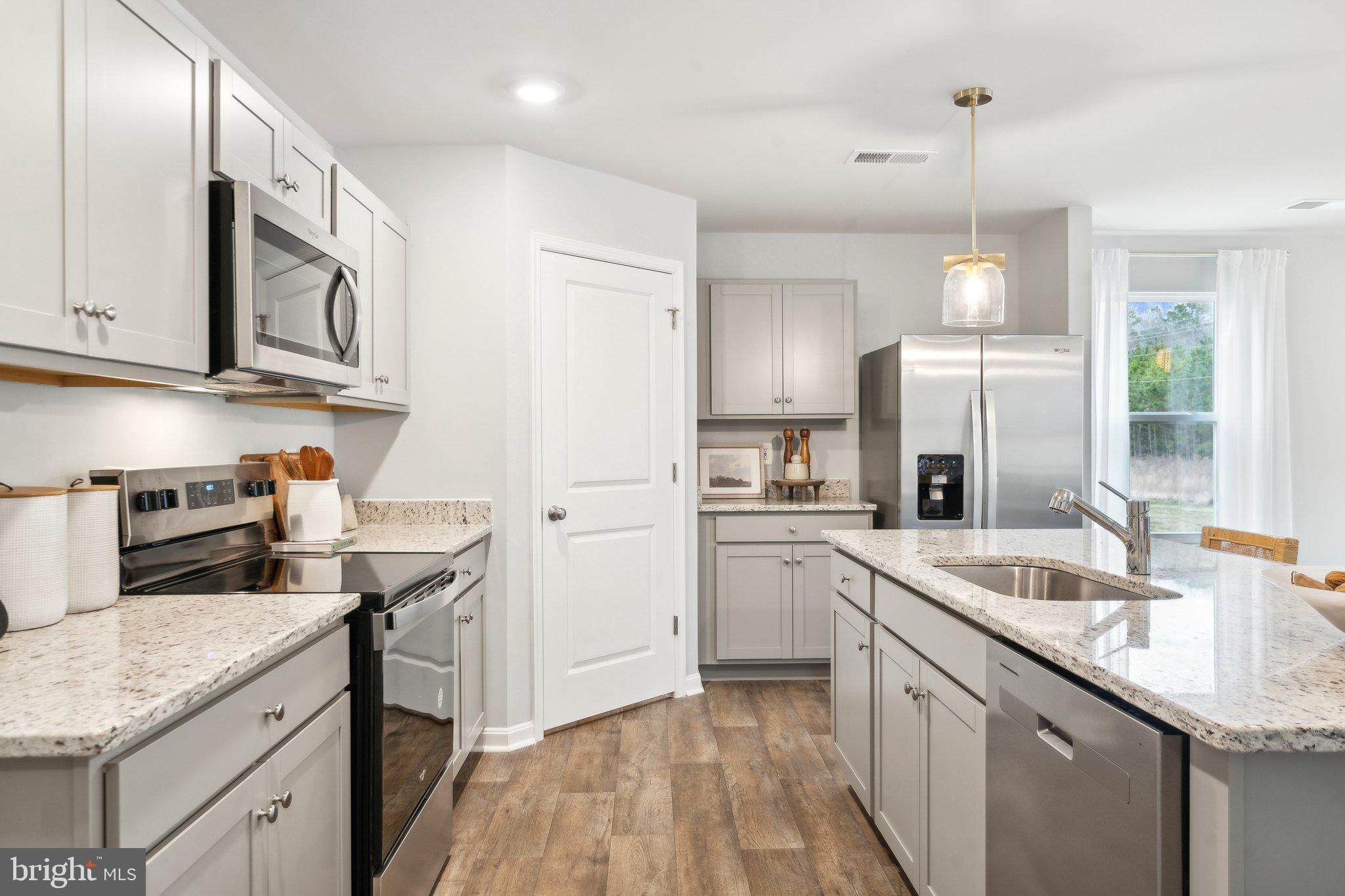 SPRING LAKES - Residential