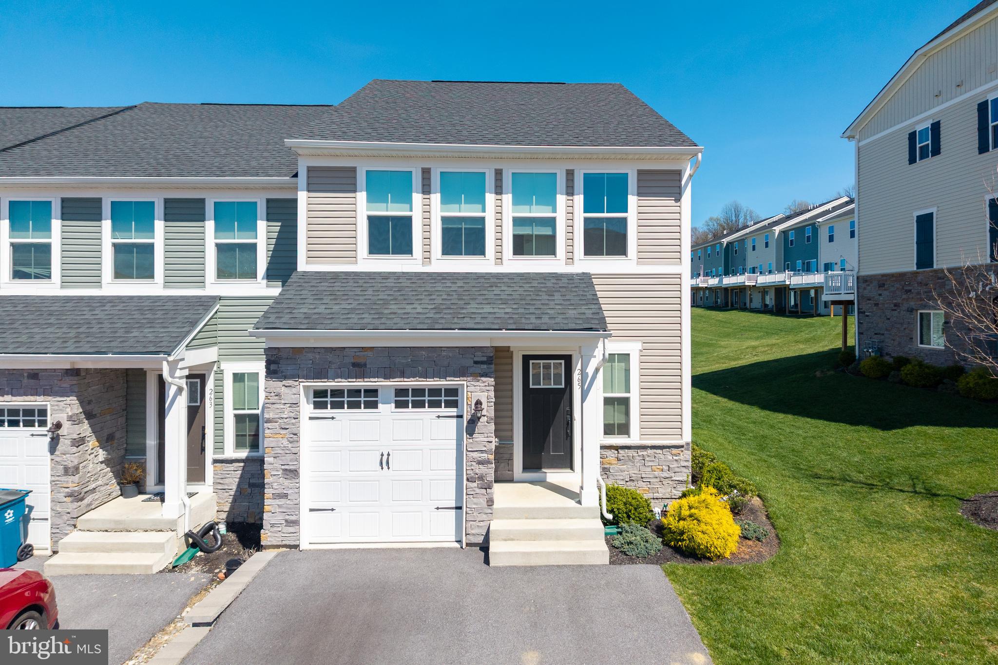 HIGHPOINT AT DOWNINGTOWN - Residential