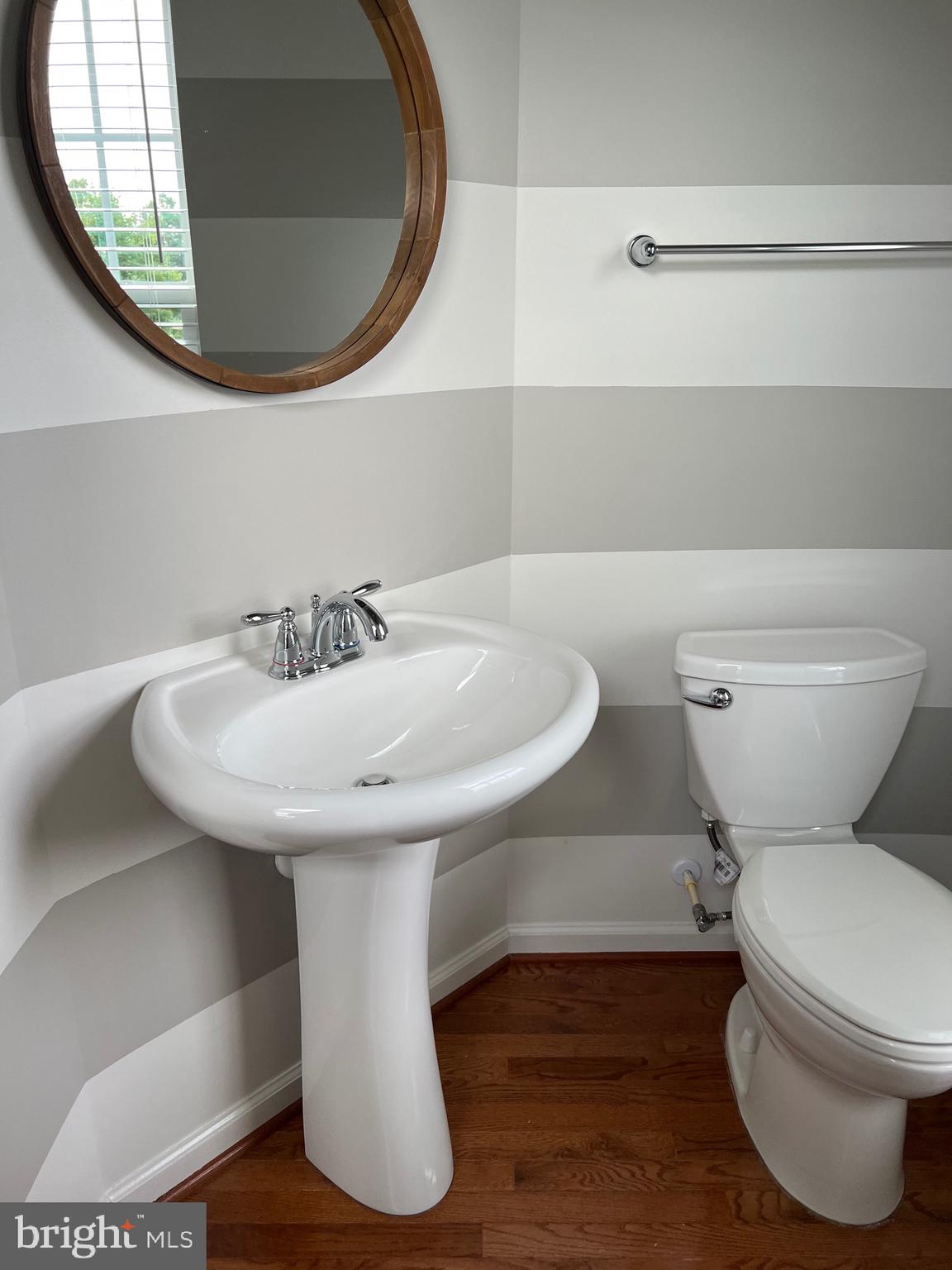 ESTATES AT ELK RUN - Residential Lease