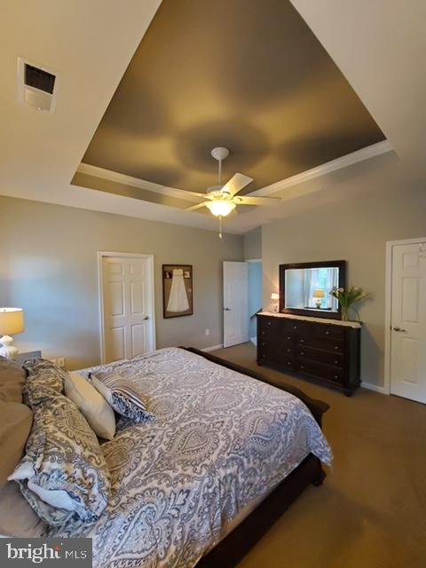 ESTATES AT ELK RUN - Residential Lease