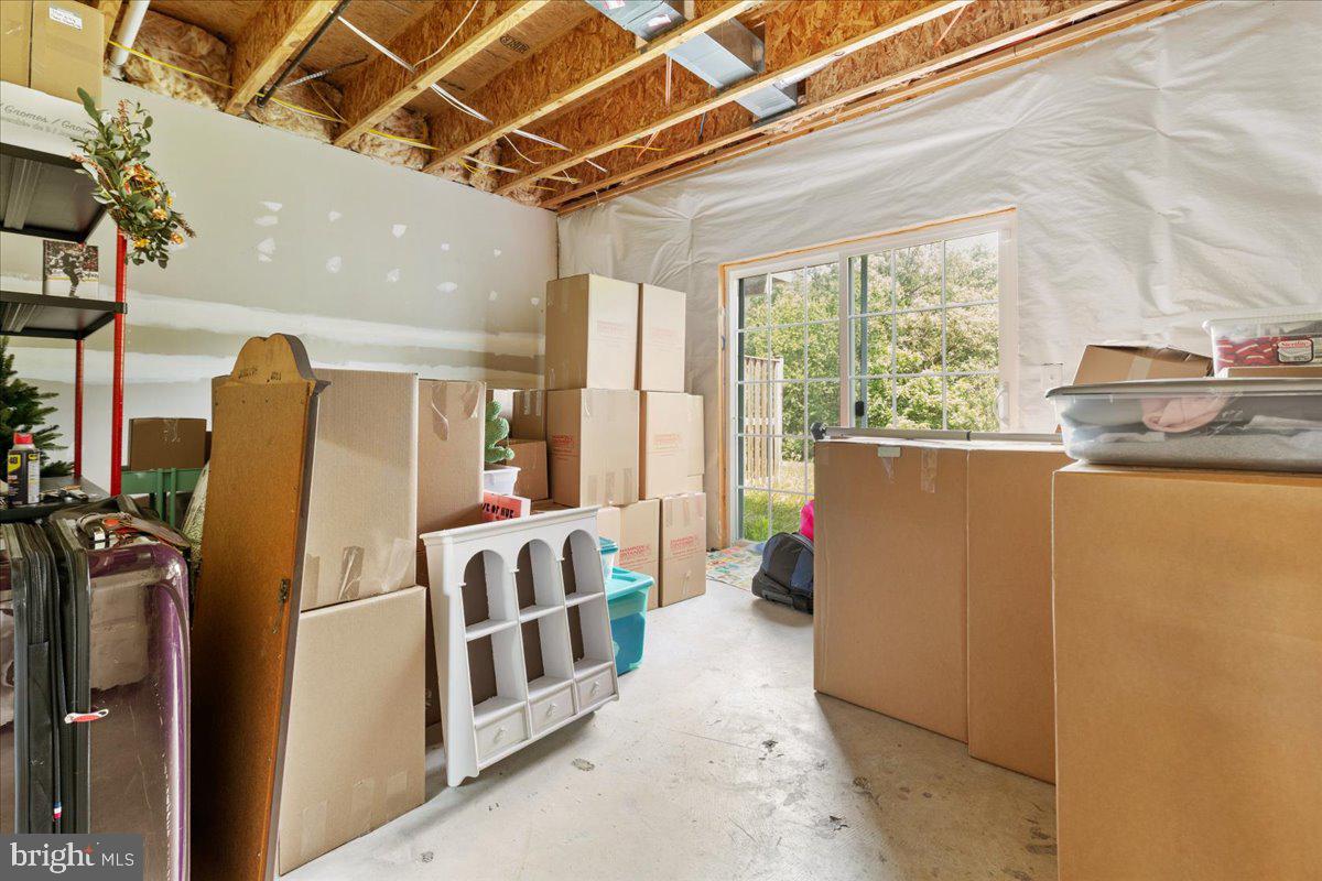 SNOWDEN BRIDGE - Residential Lease