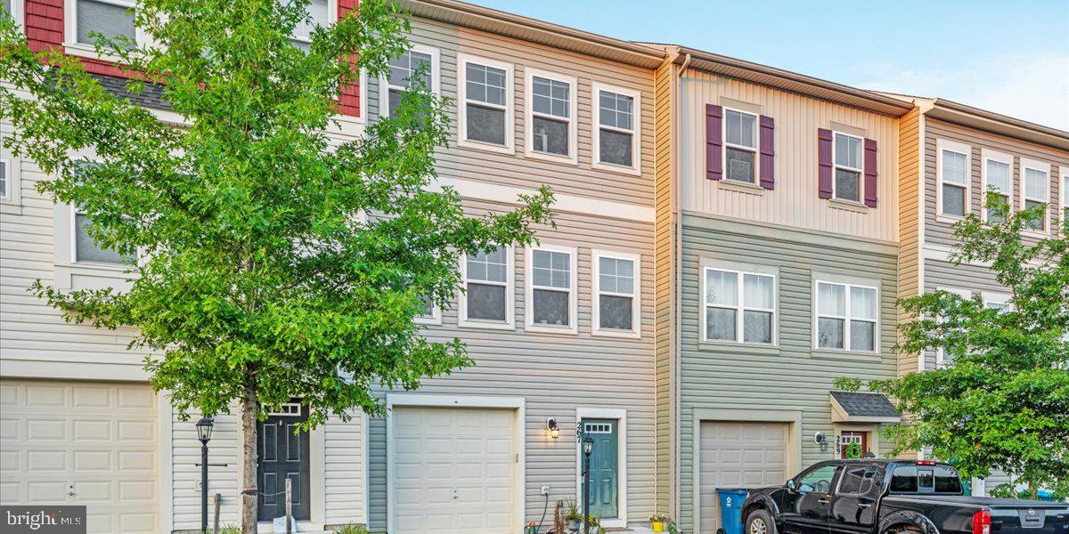 SNOWDEN BRIDGE - Residential Lease