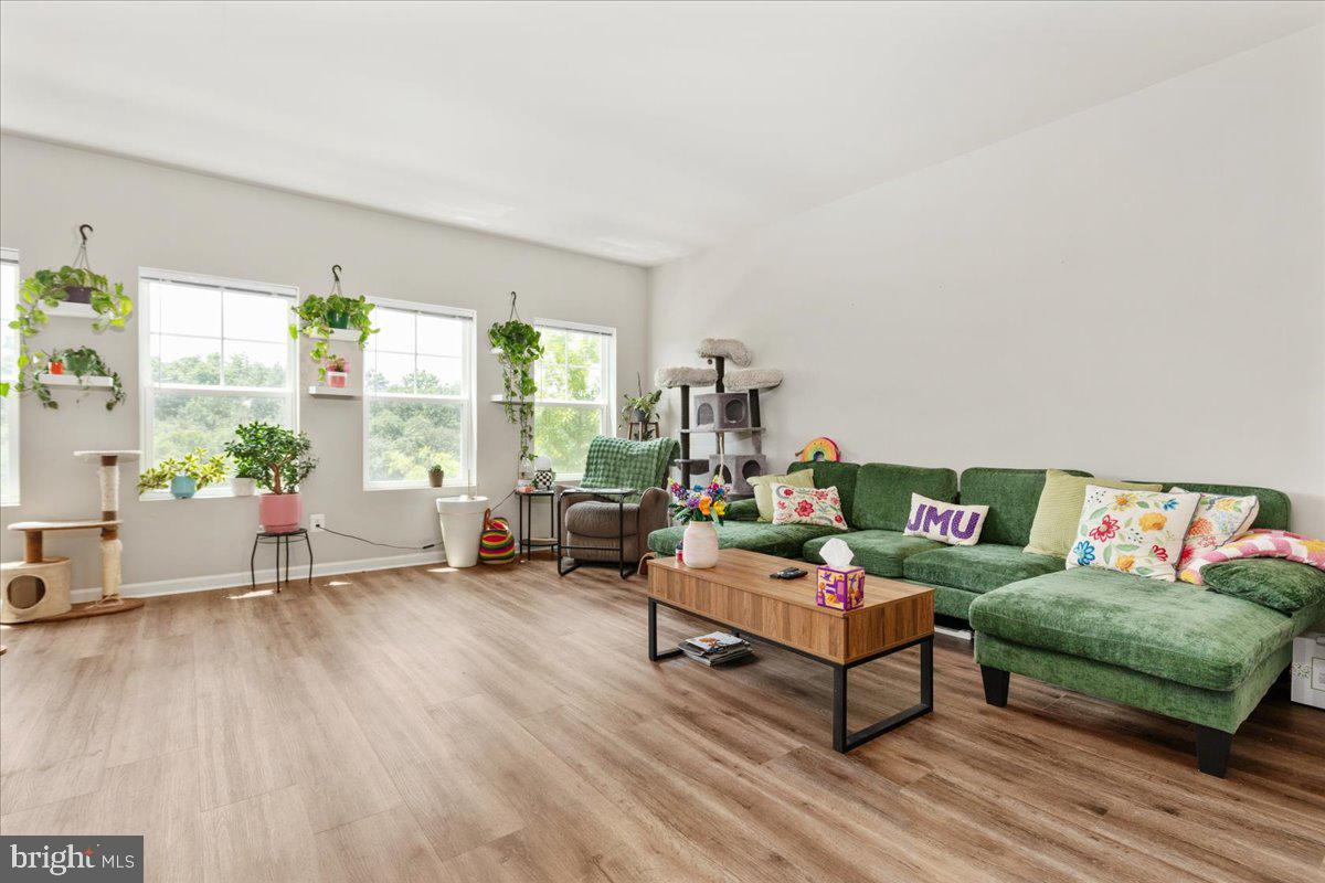 SNOWDEN BRIDGE - Residential Lease