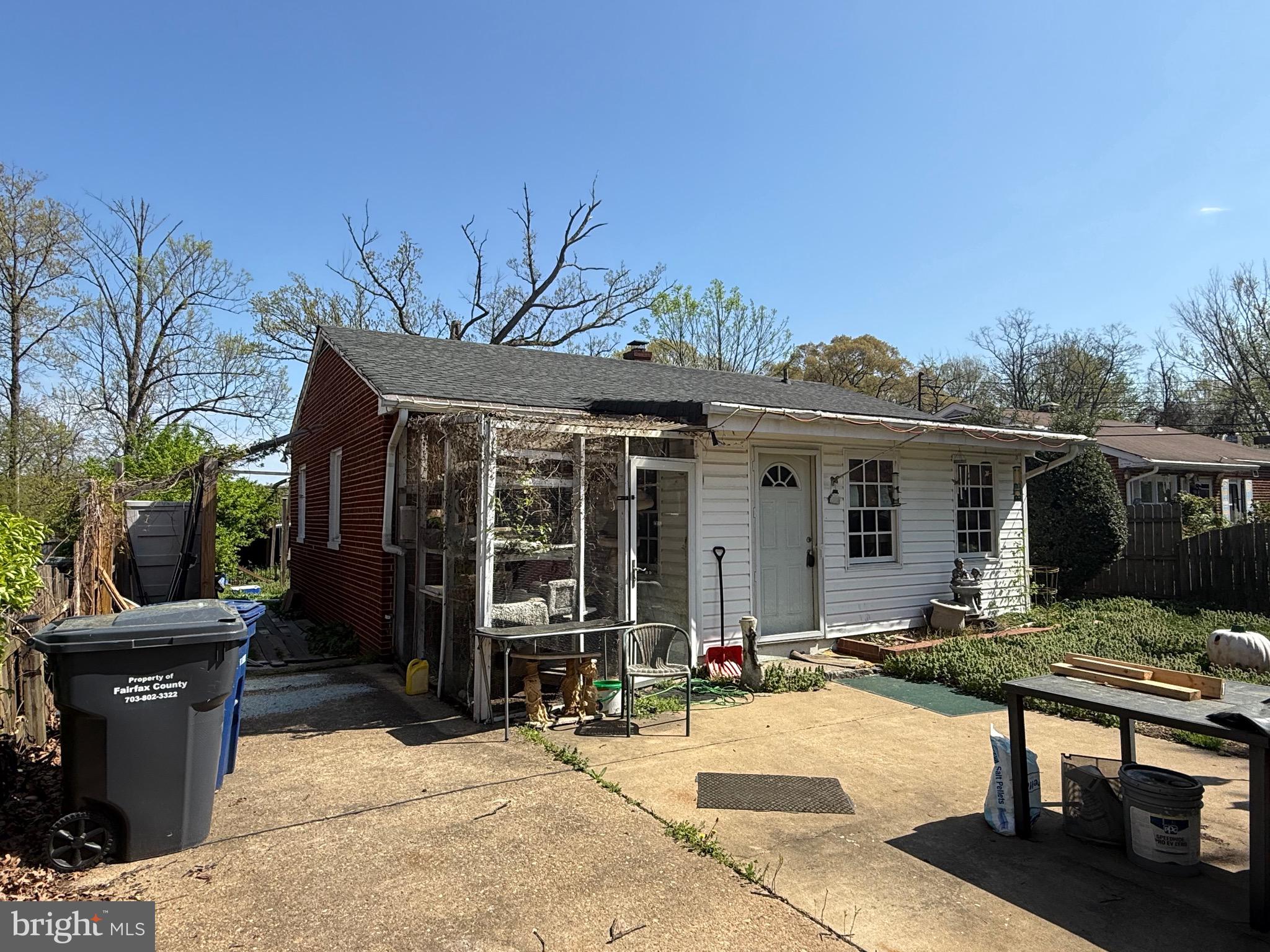 2622 GROVETON STREET