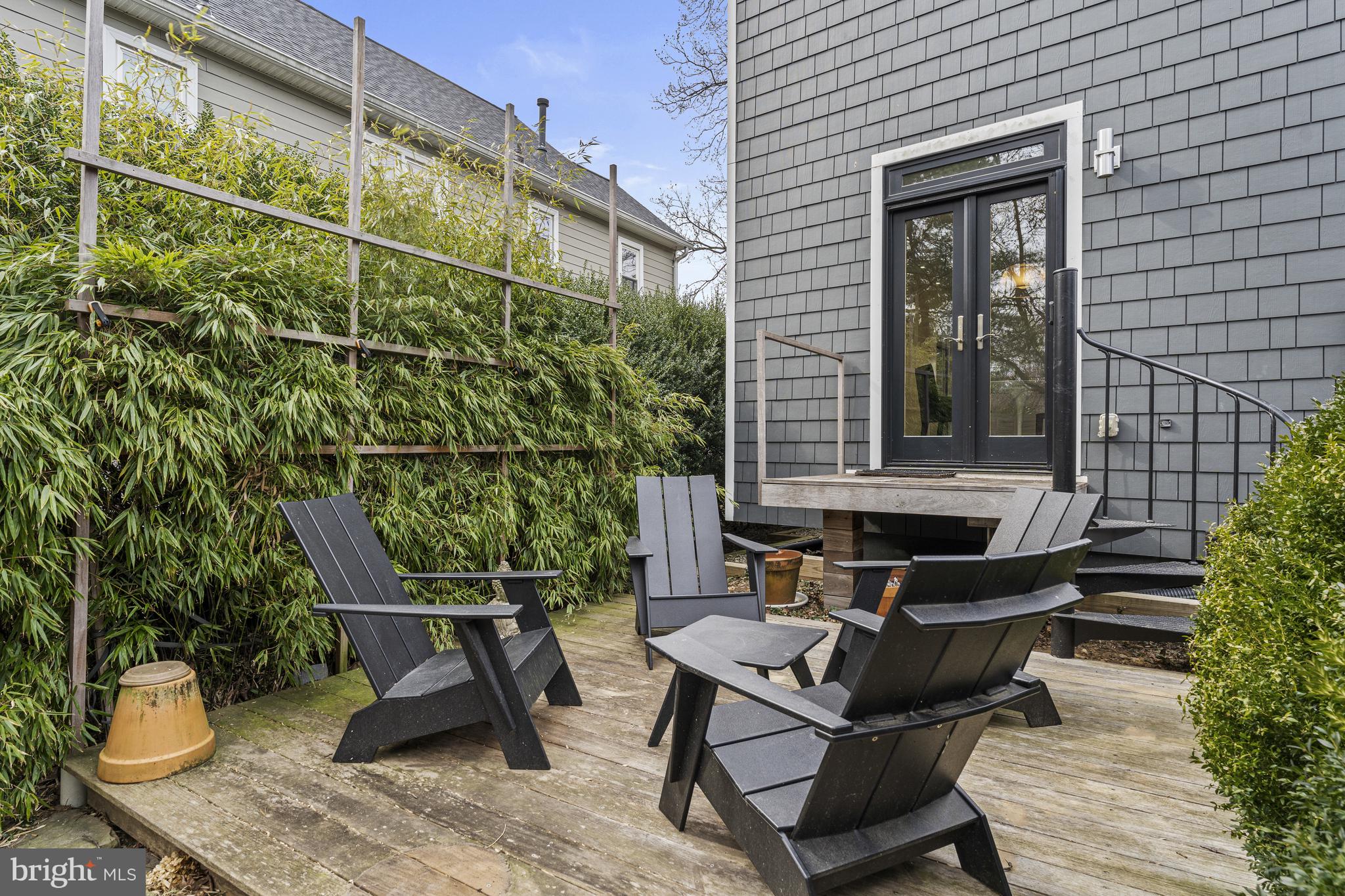 HUNTING RIDGE - Residential