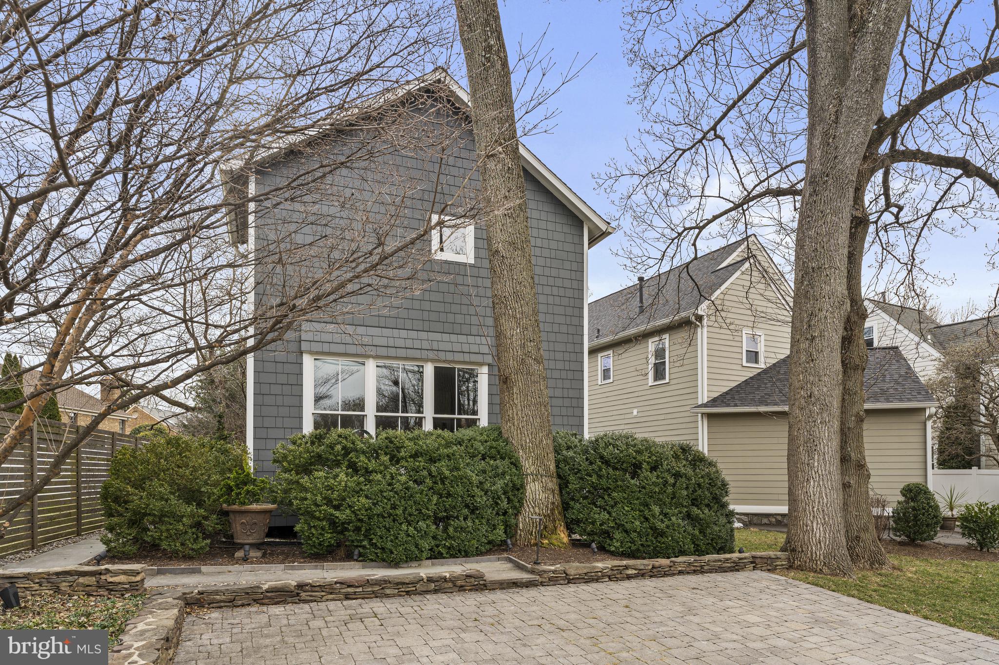 HUNTING RIDGE - Residential