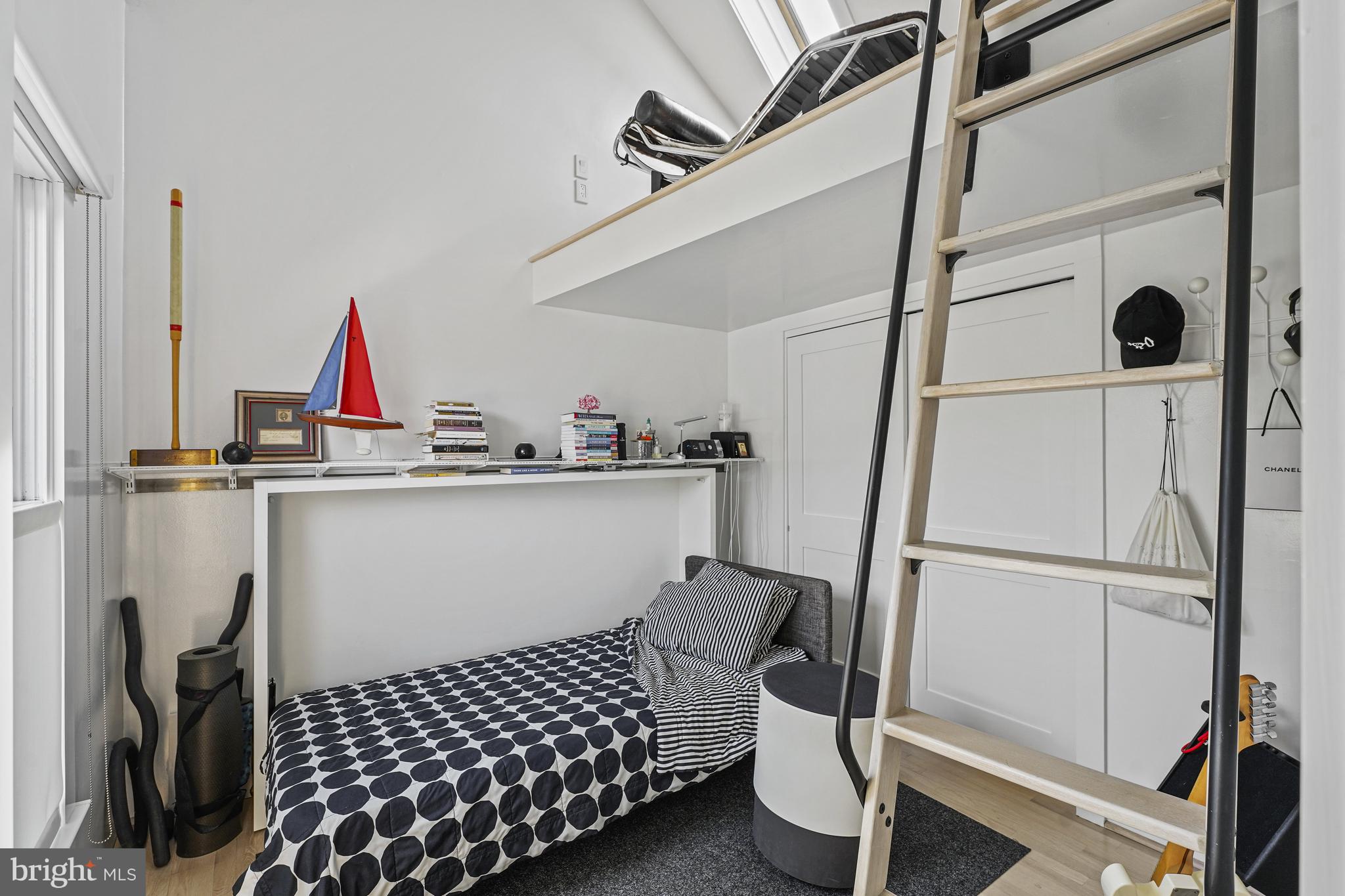 HUNTING RIDGE - Residential