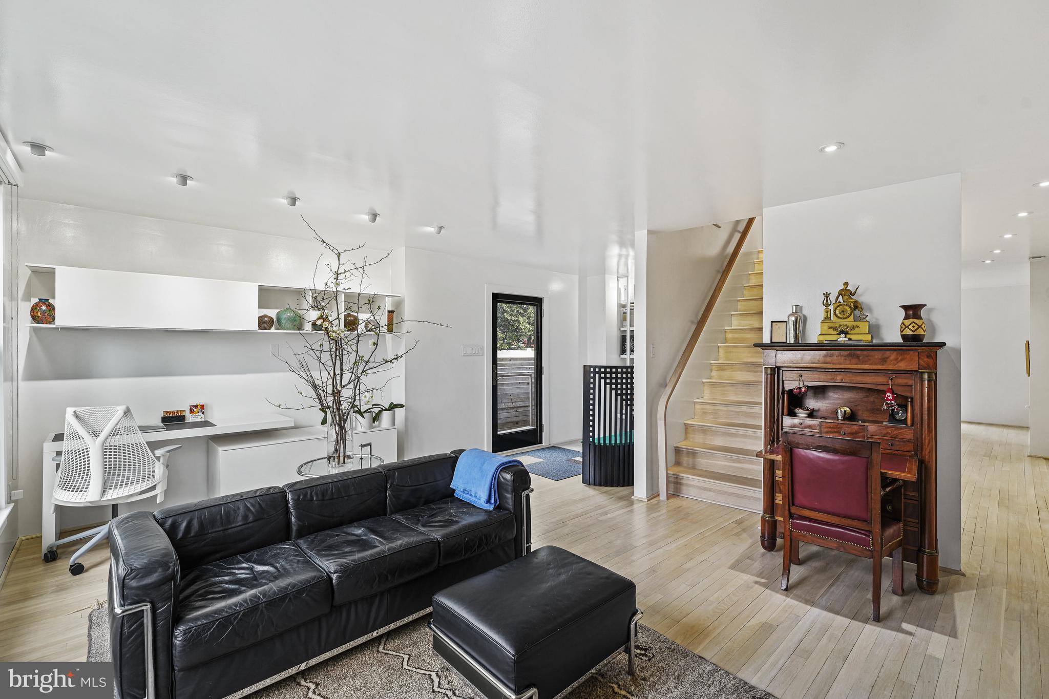 HUNTING RIDGE - Residential