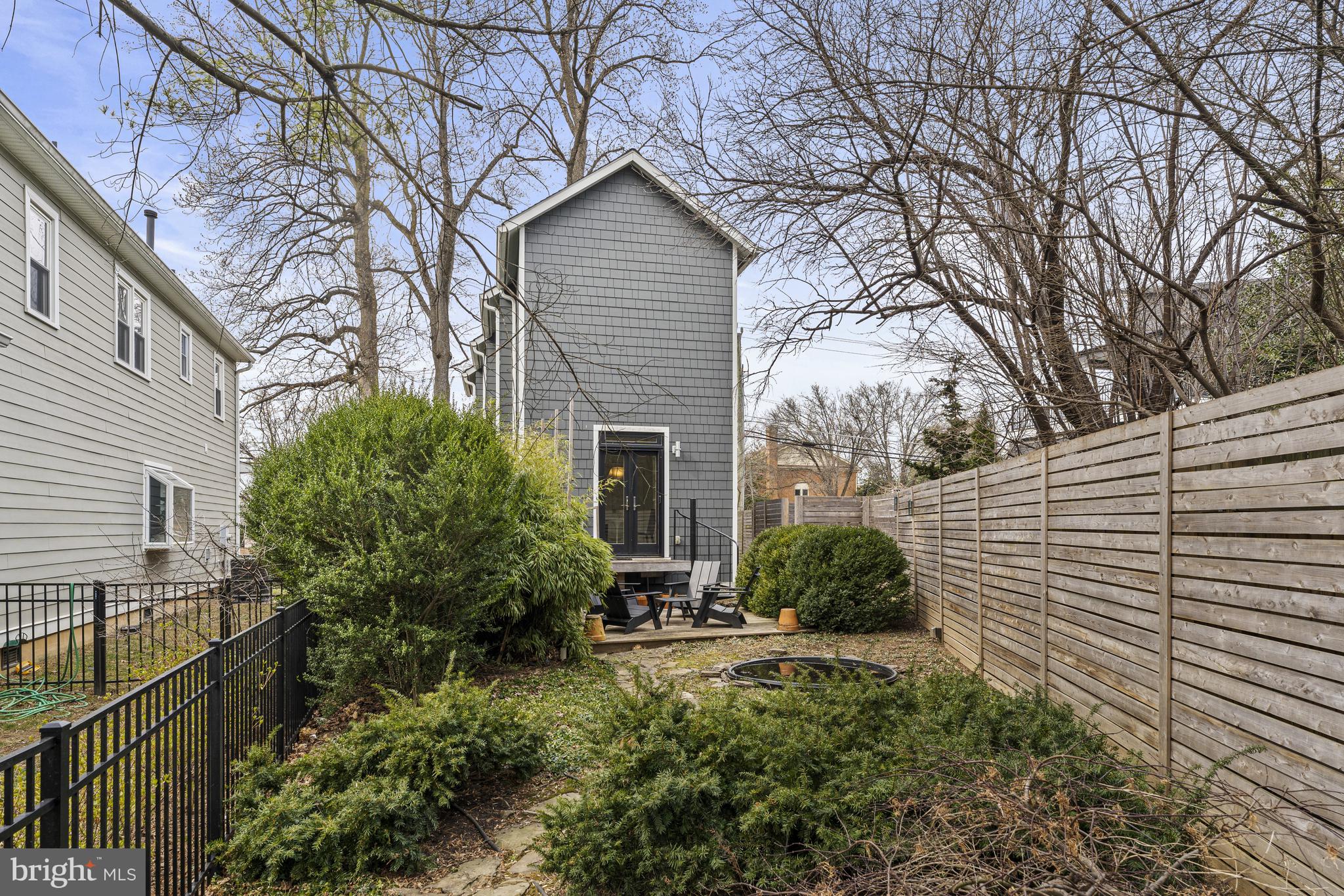 HUNTING RIDGE - Residential