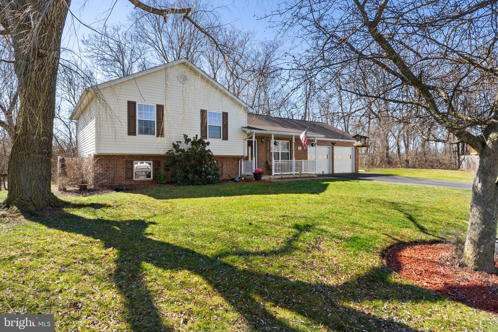 BRIAR RUN - Residential