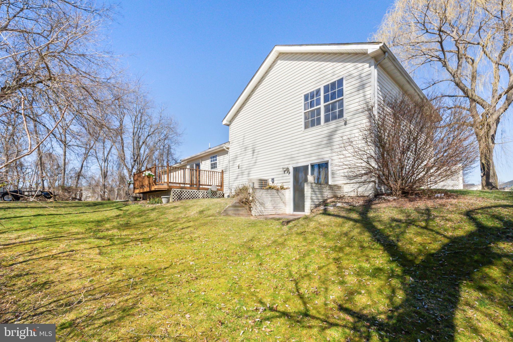 BRIAR RUN - Residential