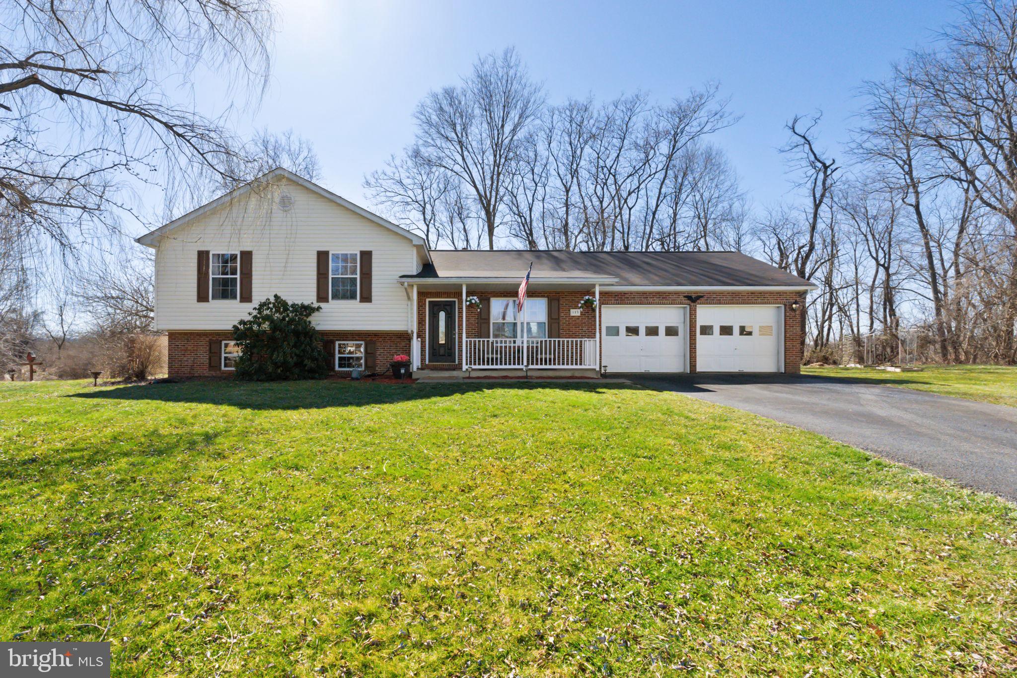 BRIAR RUN - Residential