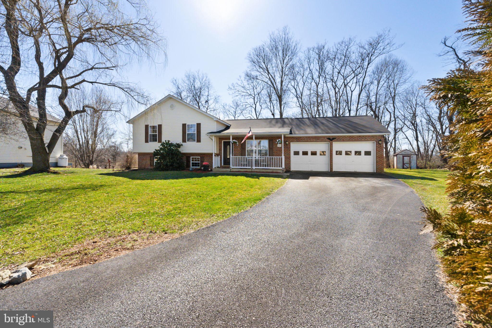 BRIAR RUN - Residential