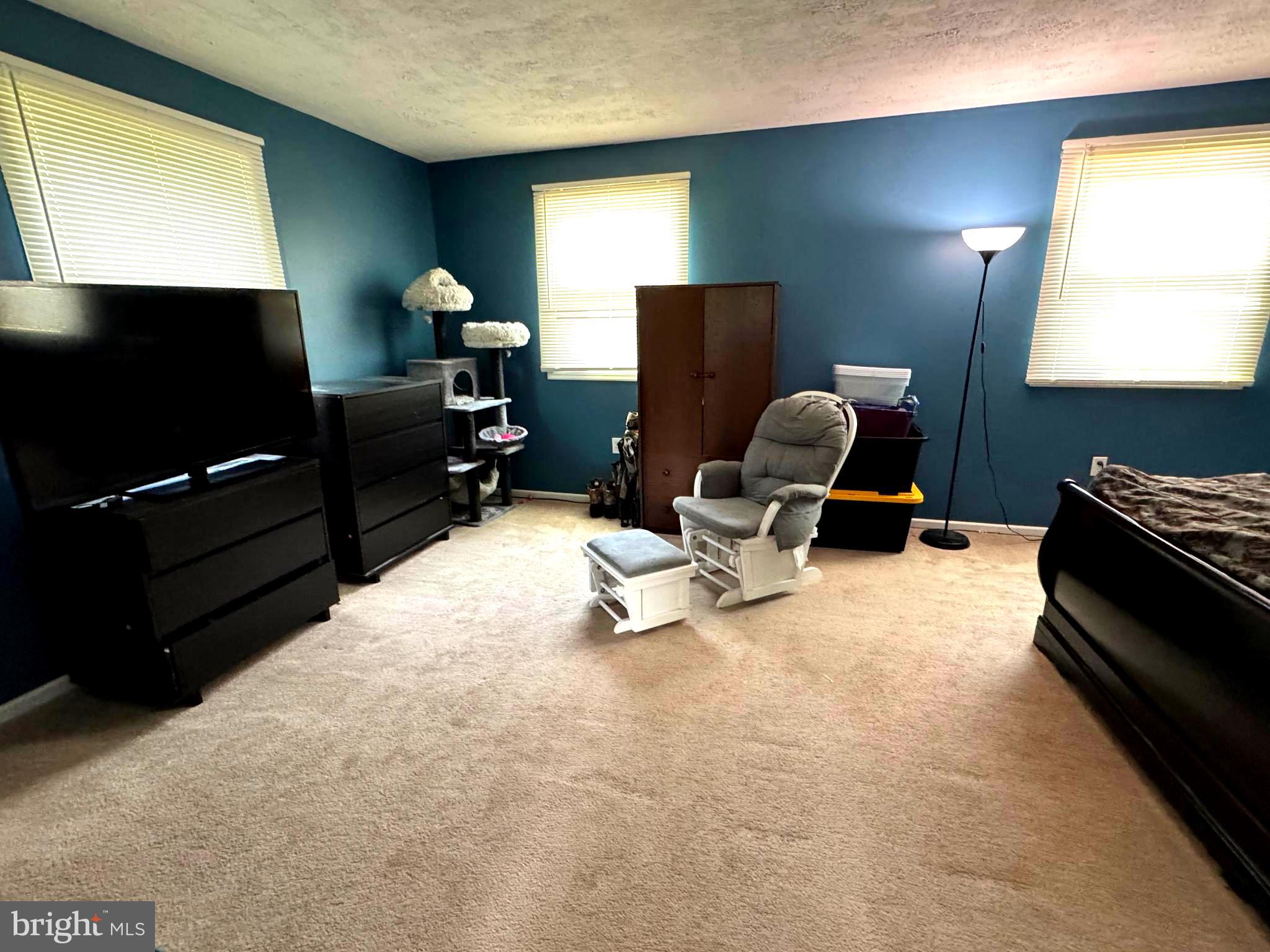 ELVERSON - Residential