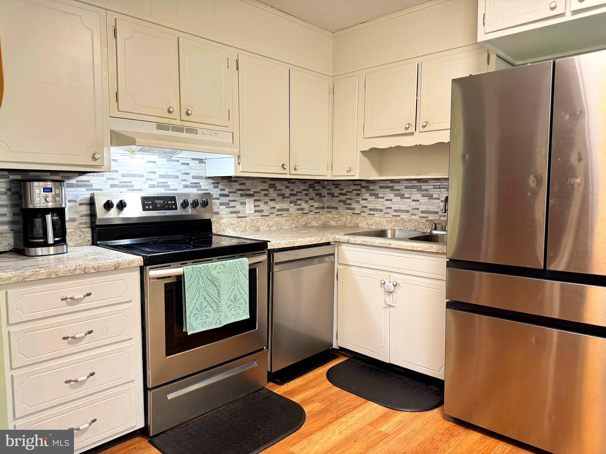 ELVERSON - Residential