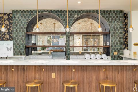 Photo of 416 Vine Street, PHILADELPHIA, PA 19106 (MLS # PAPH2596228)