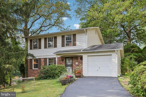 Photo of 3206 Mccomas Avenue, KENSINGTON, MD 20895 (MLS # MDMC2200156)