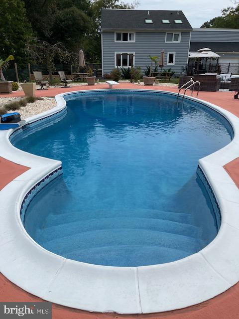 431 HERITAGE ROAD