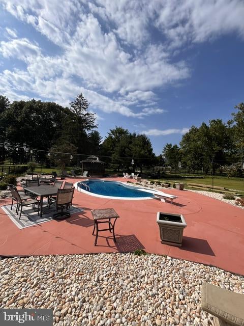 431 HERITAGE ROAD
