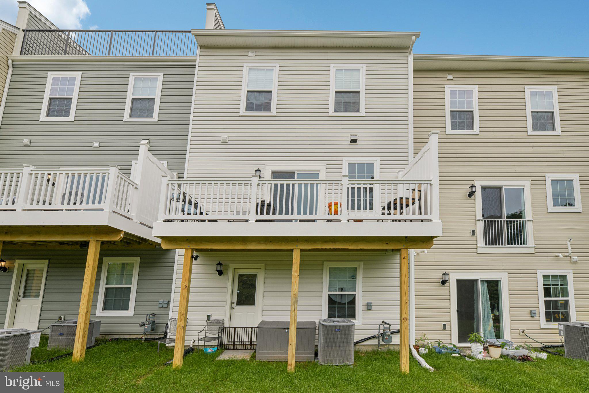 WOODS OF MYRTLE POINT - Residential