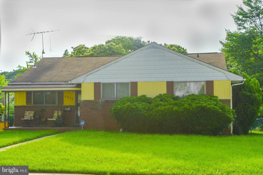 This traditional rancher awaits your ideas to make it super desirable for today's modern living lifestyle. Huge kitchen, hardwood floors throughout, 2piece bath in MBR,  large partially finished  basement with flush, huge backyard for entertaining.  Recent sump pump & waterproofing. Peaceful tree-lined street w/ easy access to major roads & public transportation. Excellent investment opportunity.