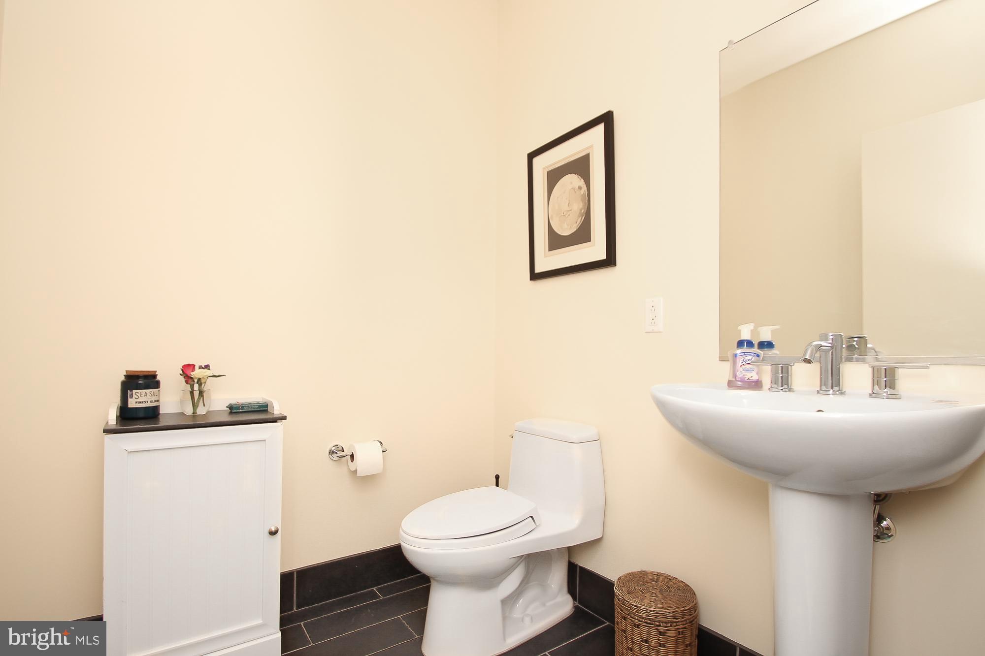 LOCUST POINT - Residential Lease