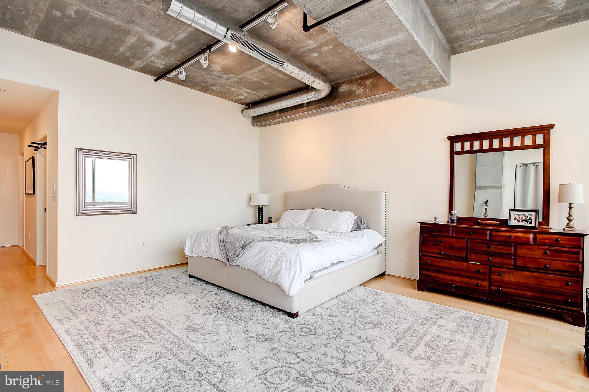 LOCUST POINT - Residential Lease