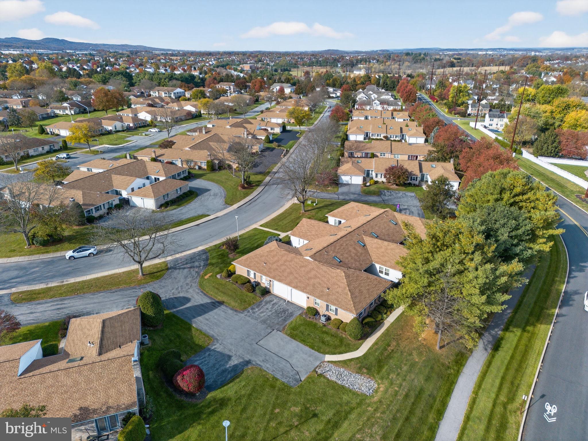 FAIRWAYS AT BROOKSID - Residential