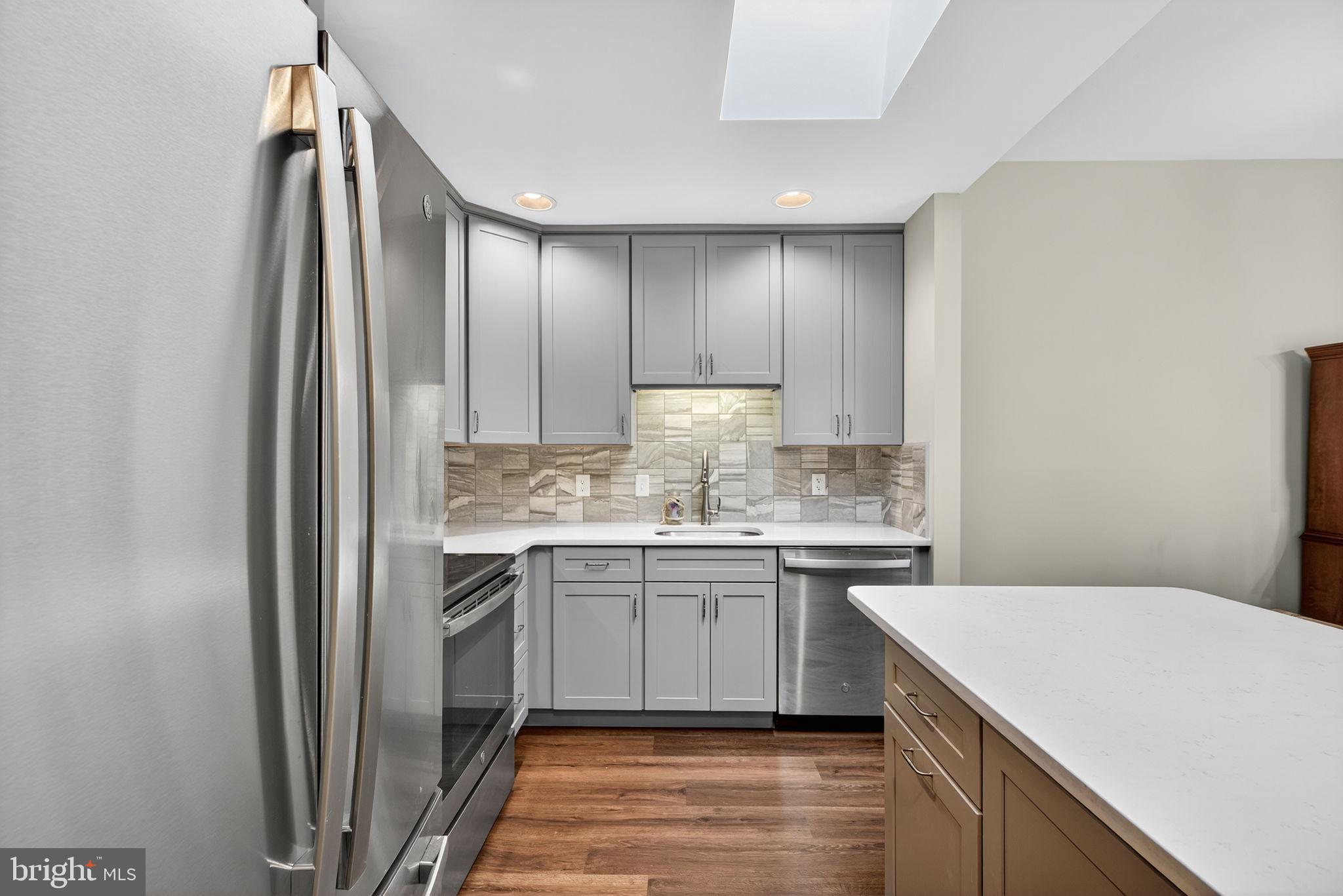 FAIRWAYS AT BROOKSID - Residential