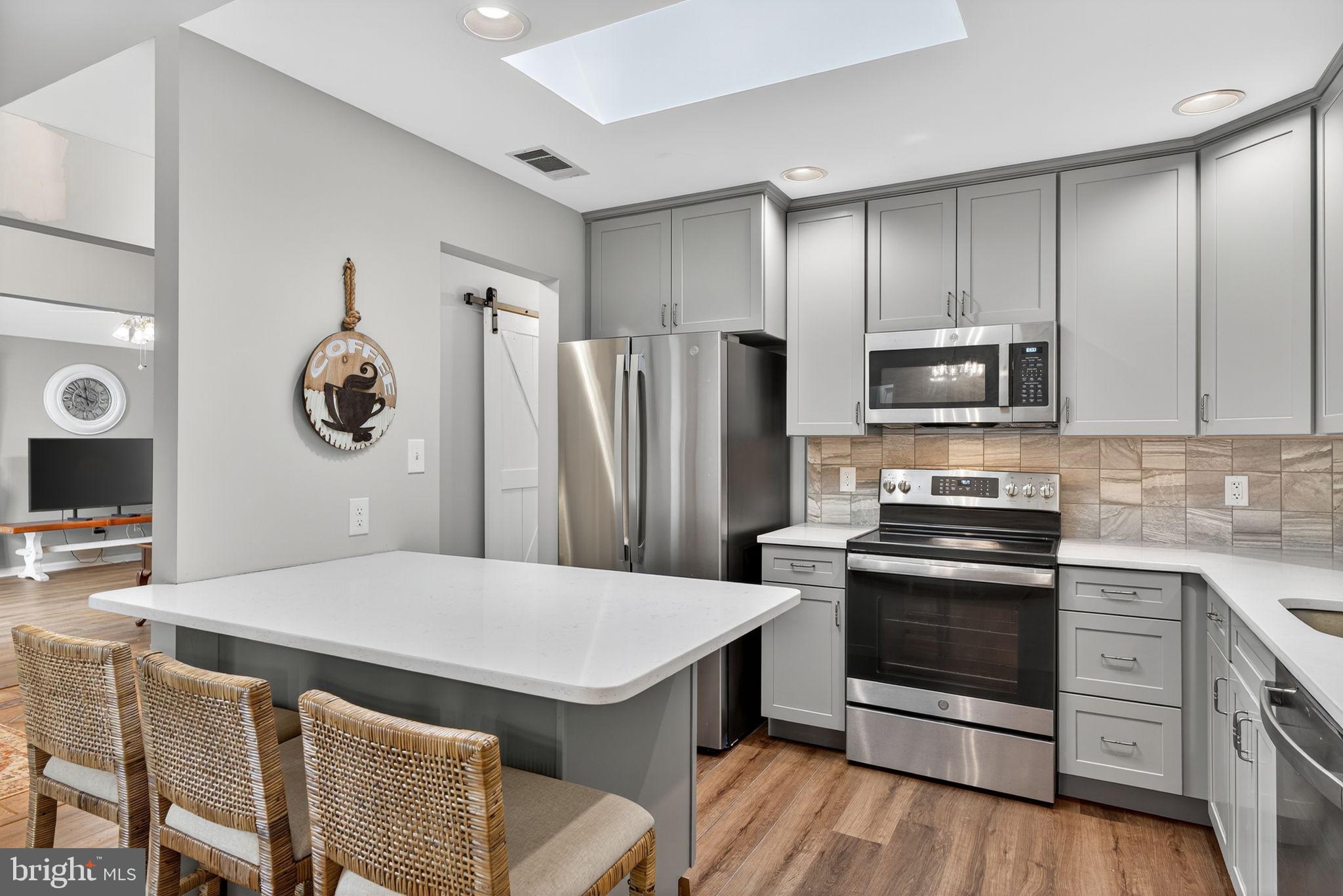 FAIRWAYS AT BROOKSID - Residential