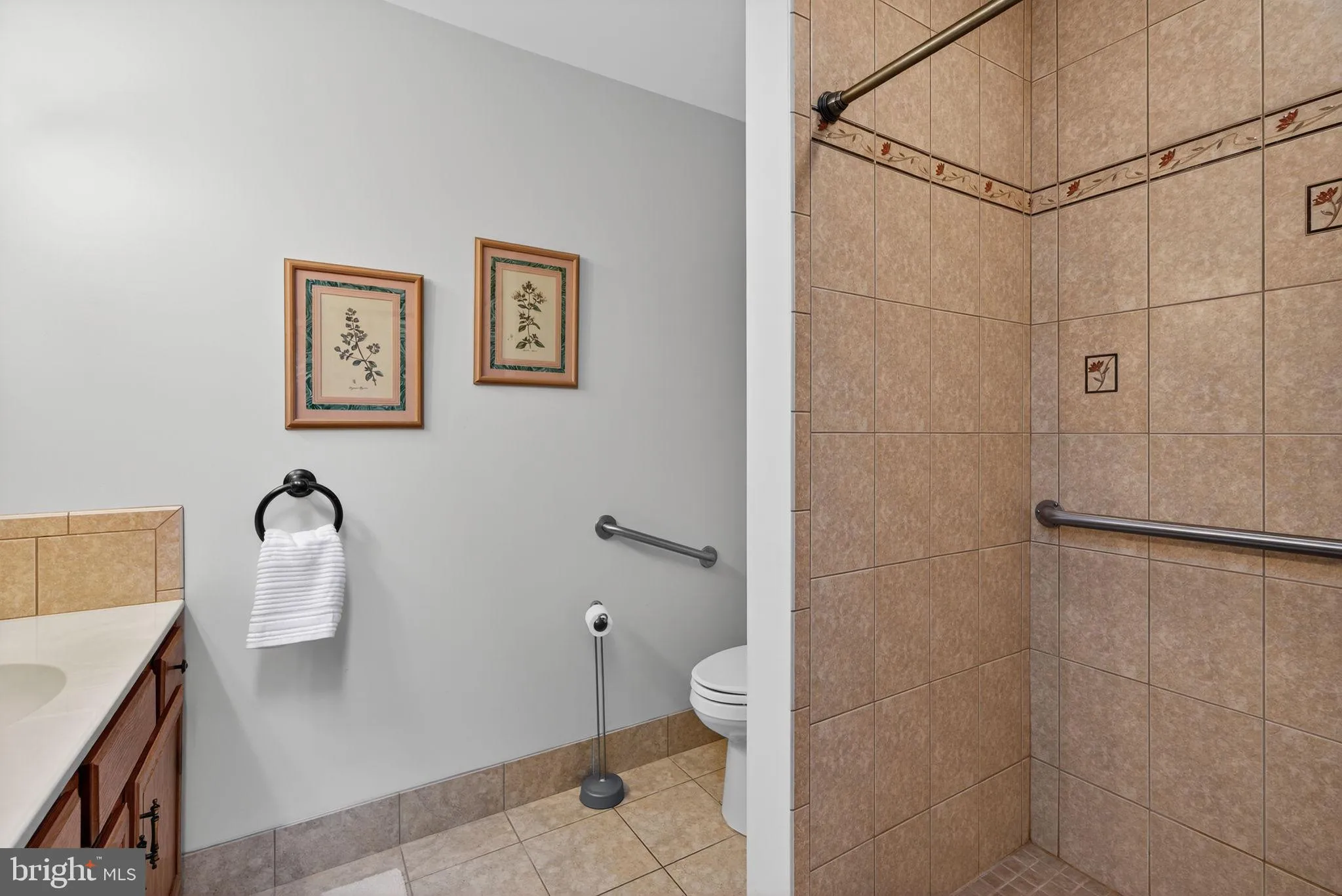 Macungie, Pennsylvania 18062, United States, 2 Bedrooms Bedrooms, ,2 BathroomsBathrooms,Residential,Pending,253025