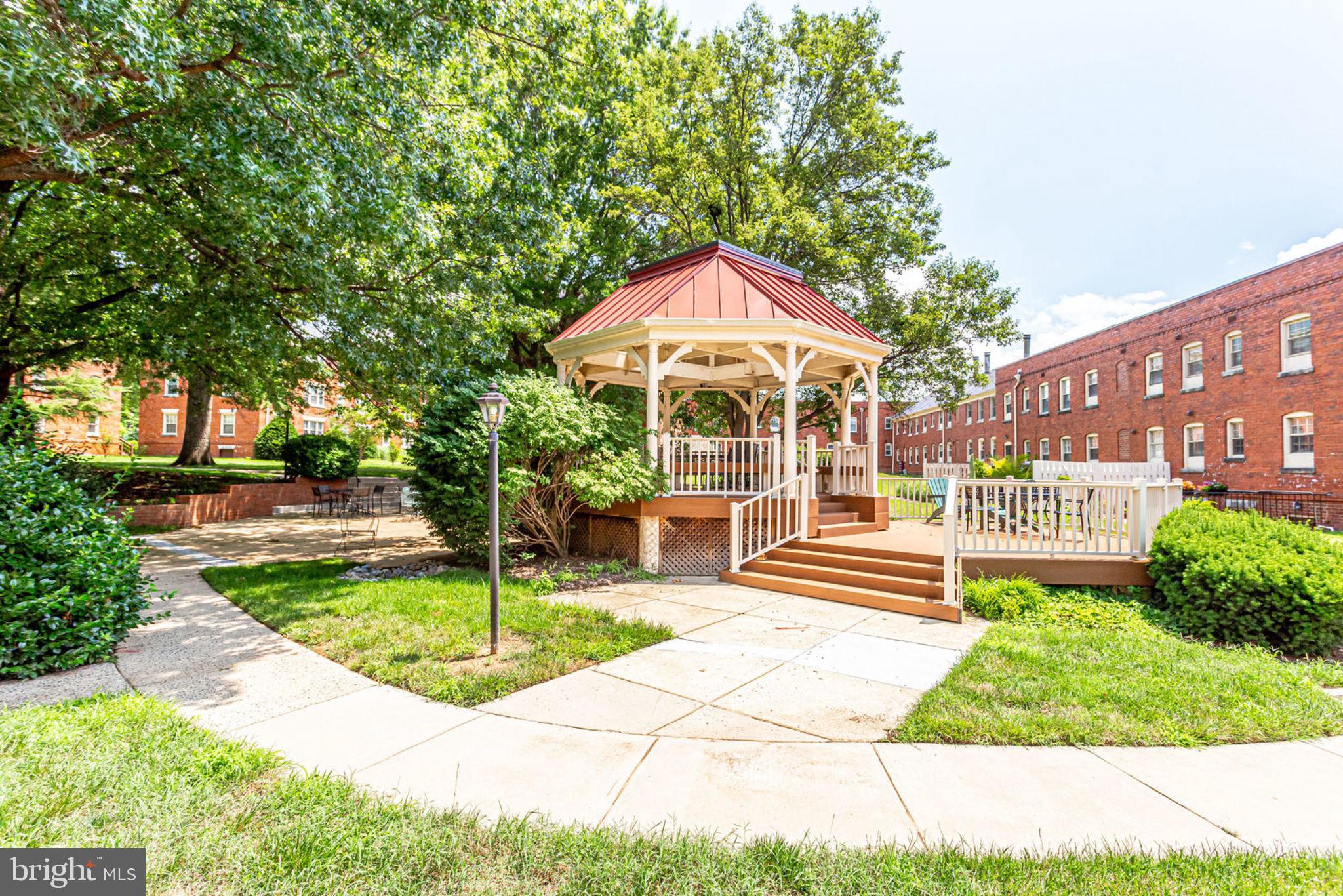 HARBOR TERRACE - Residential