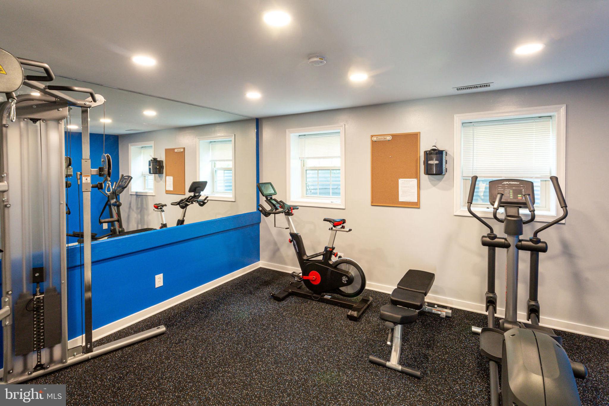 HARBOR TERRACE - Residential