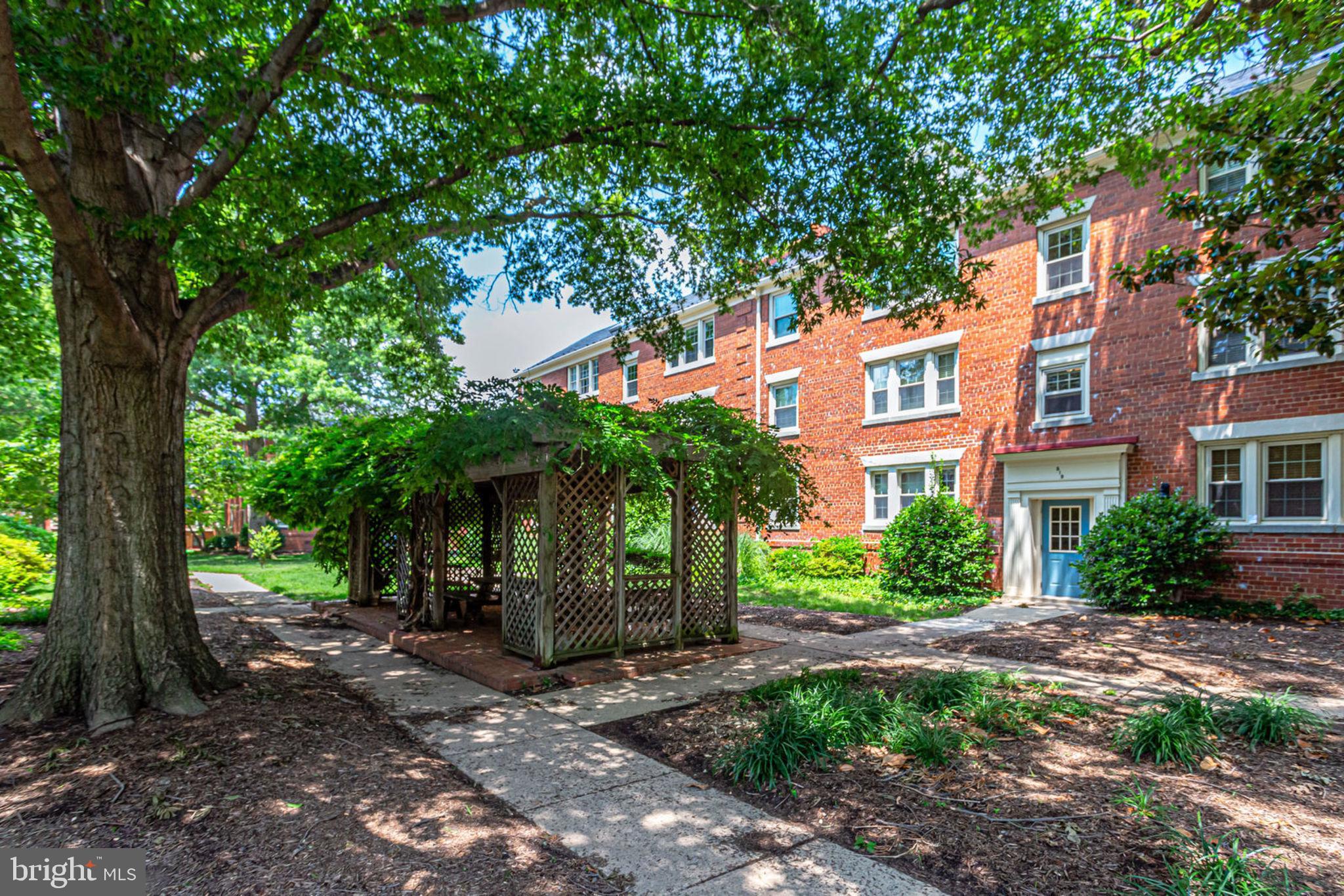 HARBOR TERRACE - Residential