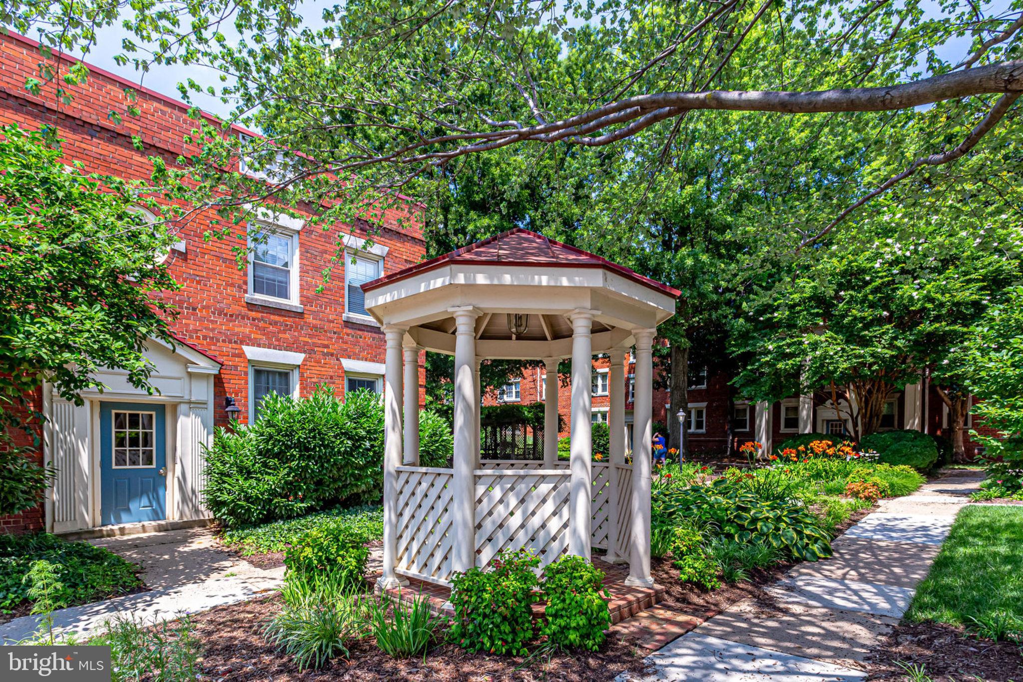 HARBOR TERRACE - Residential