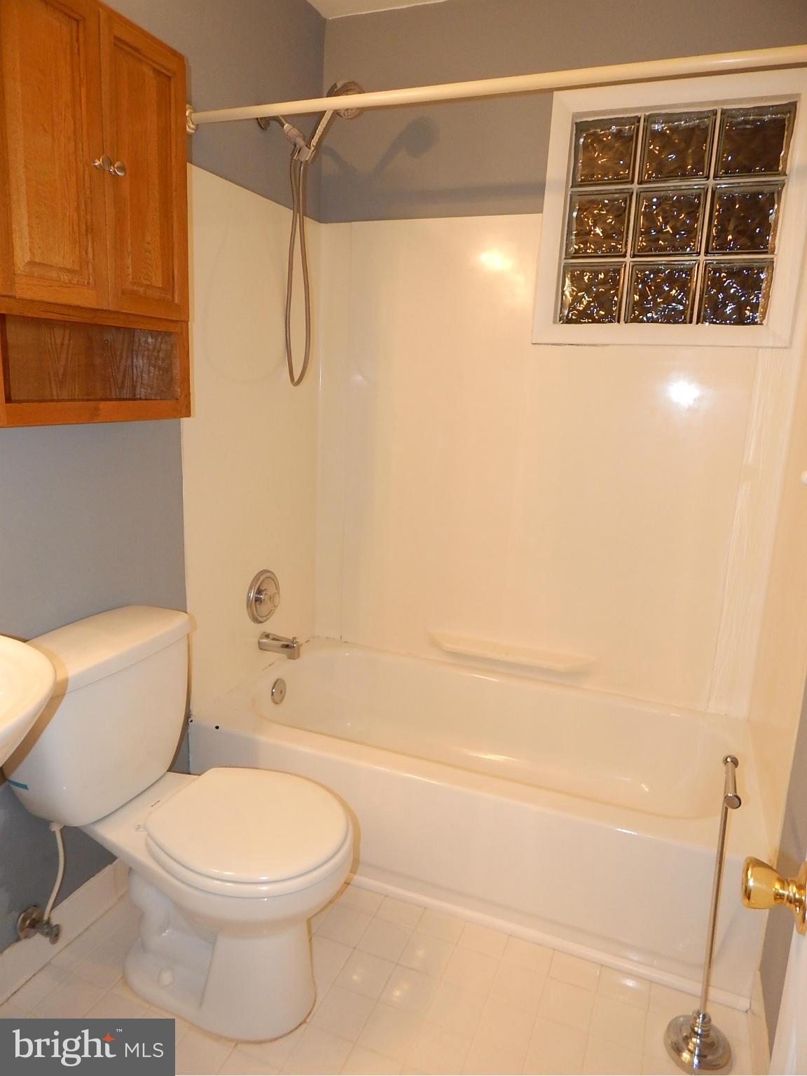 PASADENA MANOR - Residential