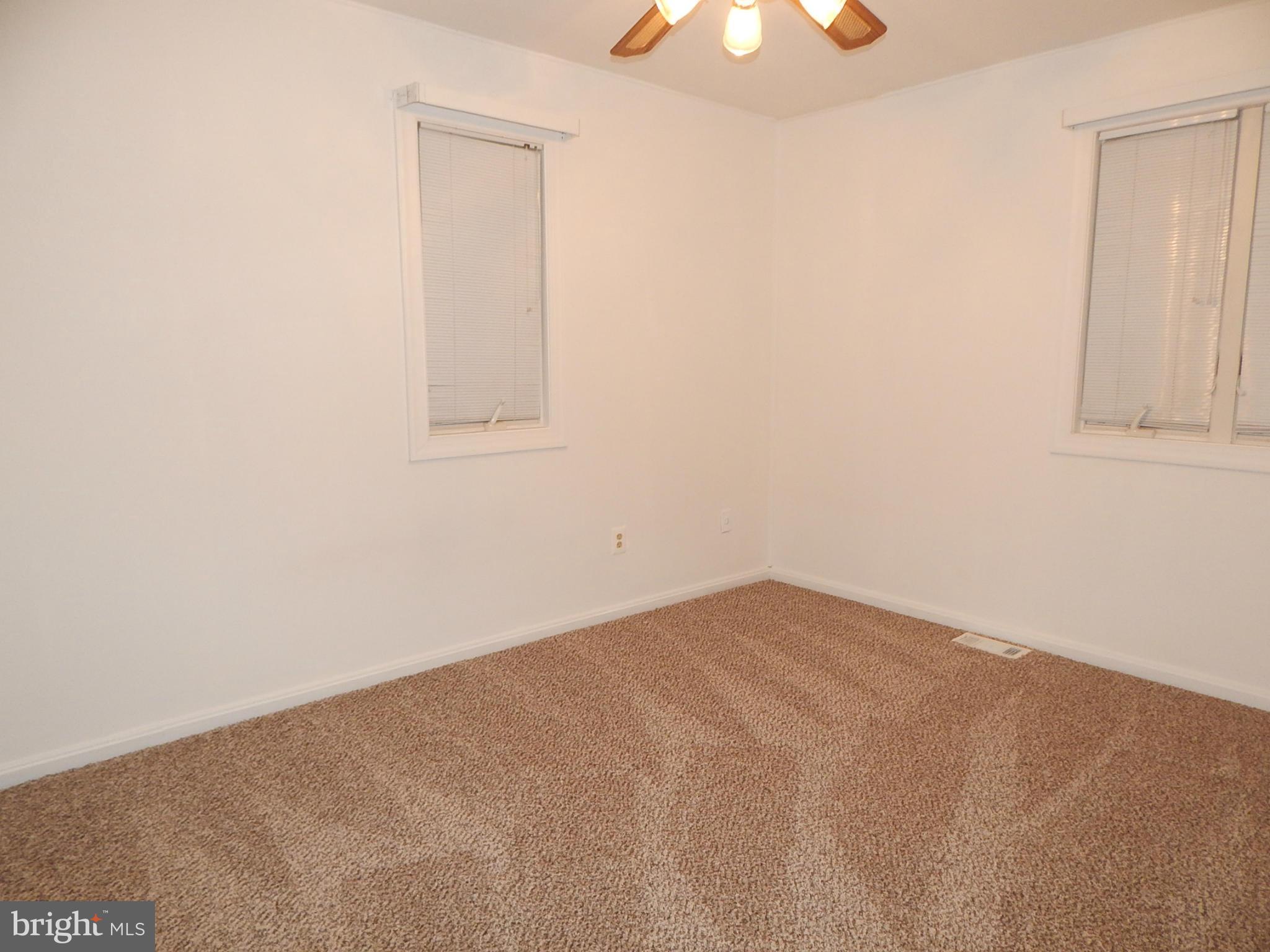 PASADENA MANOR - Residential