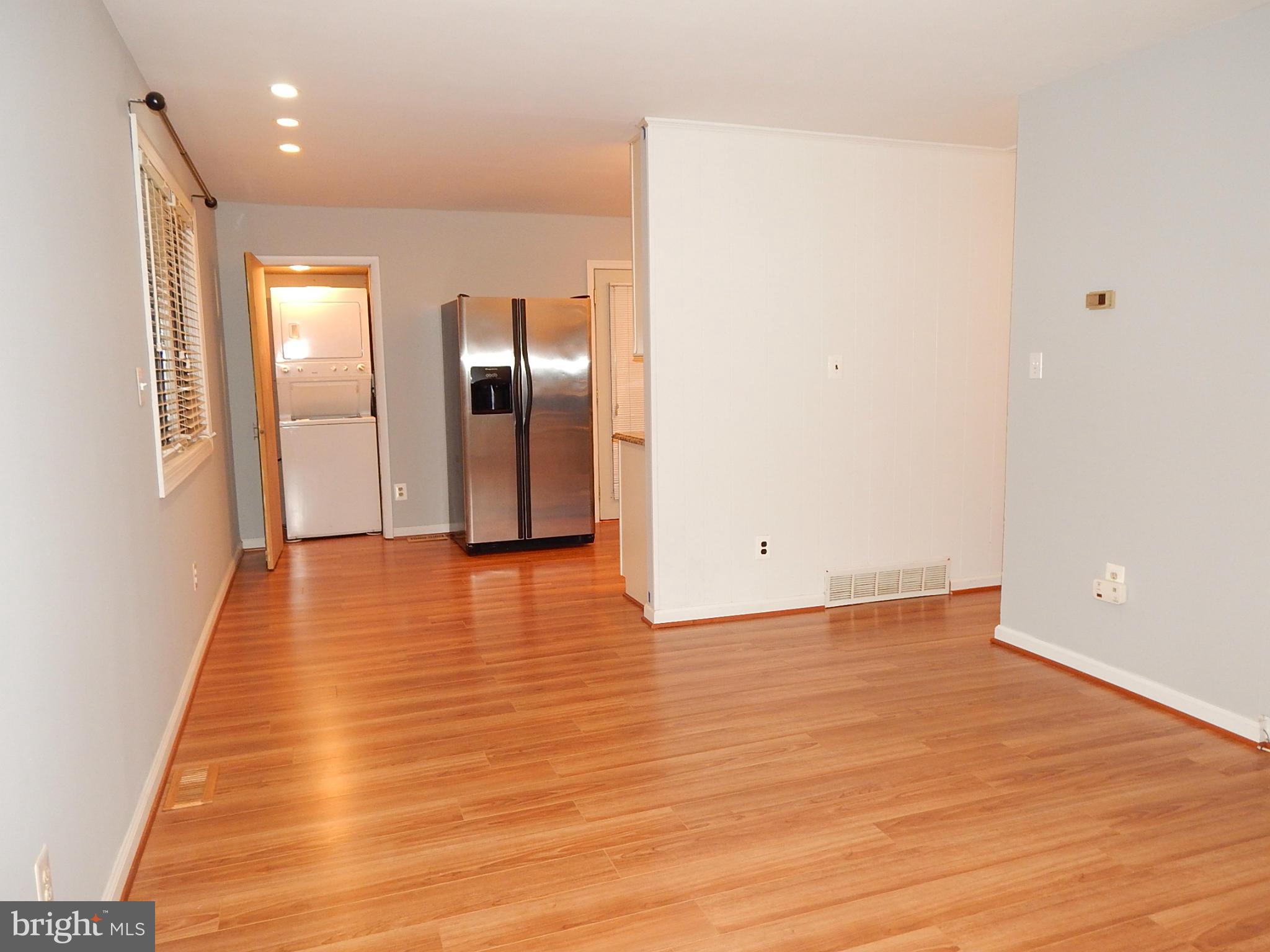 PASADENA MANOR - Residential