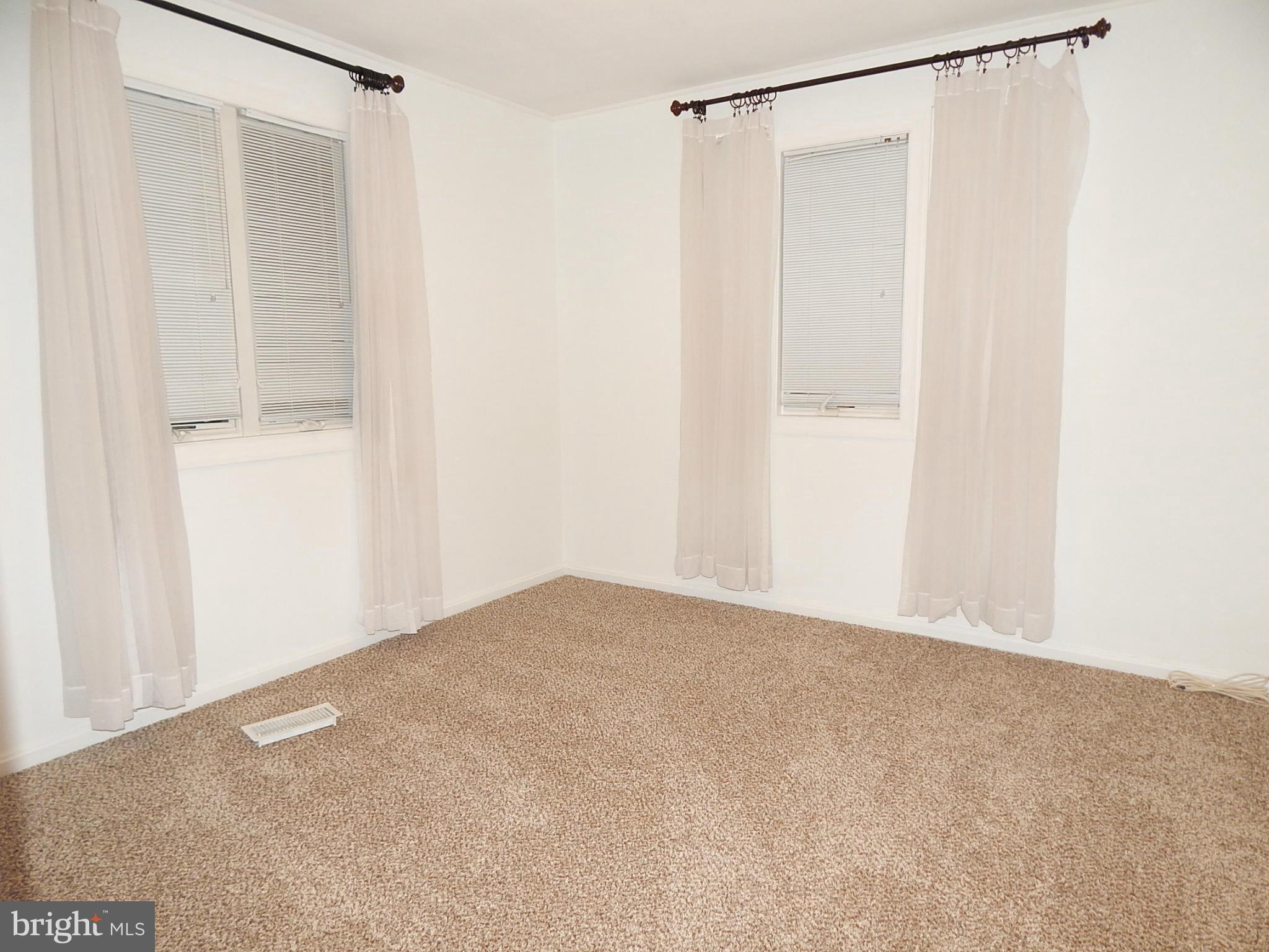 PASADENA MANOR - Residential